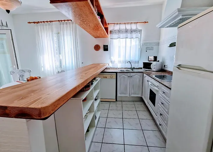 0302 - Pera * Balcon del Mar