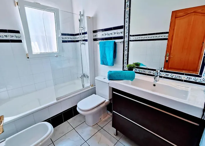 0302 - Pera Villa Balcon del Mar